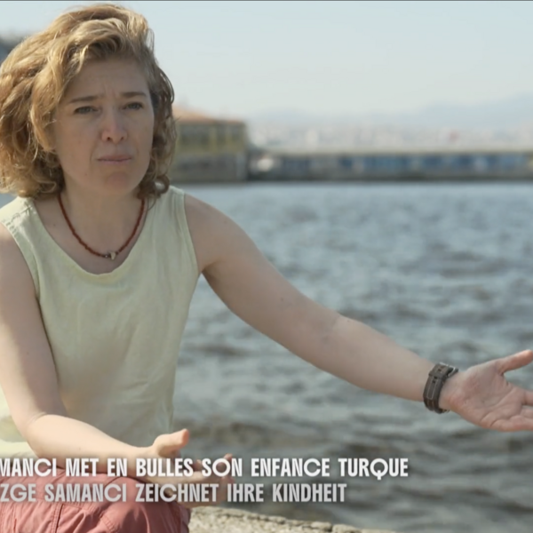 Reportage sur Özge Samanci à Izmir : l’autrice de ’Nager à contre-courant’ dévoile les lieux de son enfance